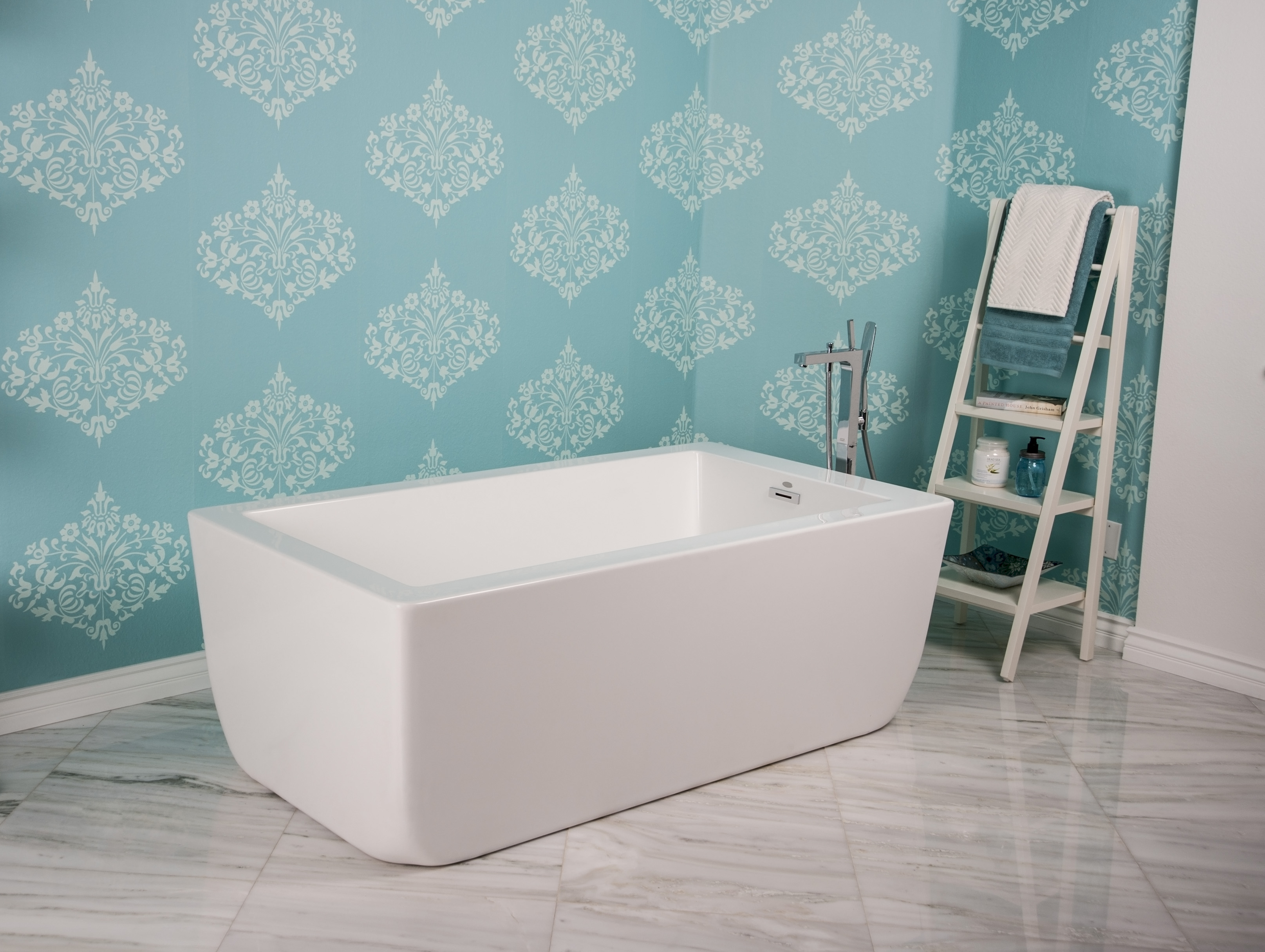 Jacuzzi Luxury Bath Proudly Introduces the Elara® Freestanding Bathtub